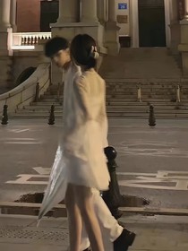 奔欢