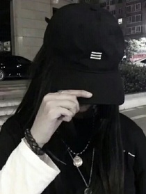 在爱中挣扎