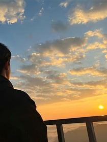游戏进入现实，我疯狂氪金