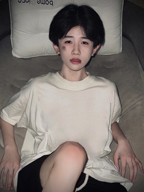 新月里的他
