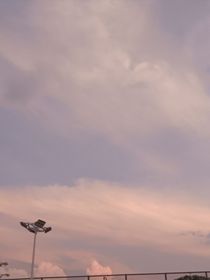 清风拂过山