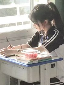 青春是她