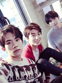 TFBOYS：哥哥，我们永远不分离