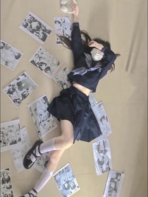 車上的濃cosplay圖片（彩色頭發(fā)）