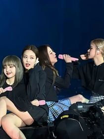 我穿成Blackpink