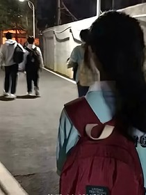 恋他三年