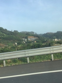 江允