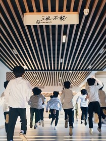 TF家族三代：她有小脾氣