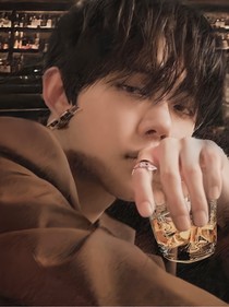 TXT：要我跟TXT同居？