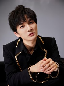 周深：日久深情