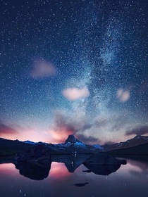 穿越異世當(dāng)開掛配角