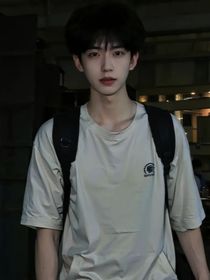 絲芭的老板一一夜