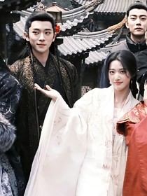 夜色尚淺之離開宮門后我生下了一個娃