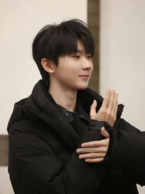 马嘉祺：青梅竹马小影后