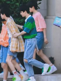 左邓：再见已是陌生人