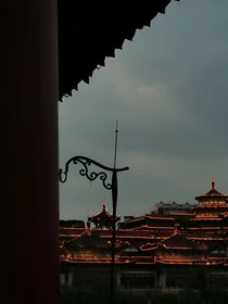 与君阕