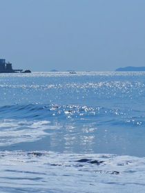 那片浅蓝色的海滩