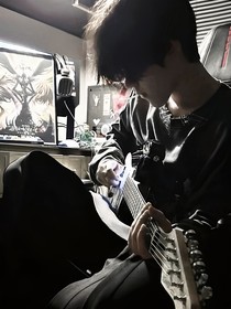 你是我的救赎亦是深渊