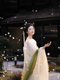湖映鈴花疑似夢