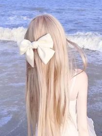 小师妹她年纪小，但实力强