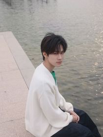 張真源：不只是朋友