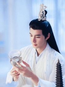 星落凝成糖：青梅竹马