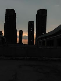 忆——年