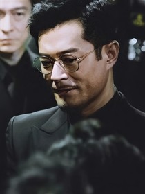 震惊，死对头和我爹长得一模一样