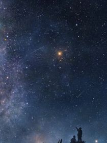 替星星为你加冕