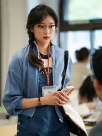 啟程無晚：小鎮(zhèn)姑娘