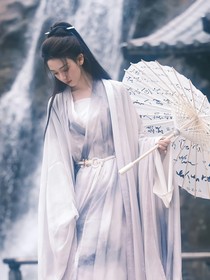 殇别璃