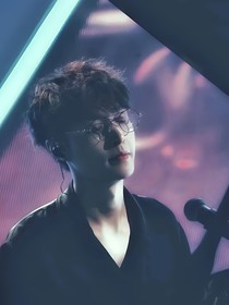 張藝興：枯木逢春