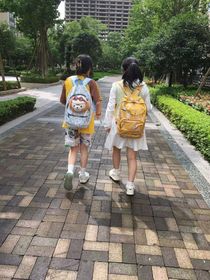 香香和妍妍