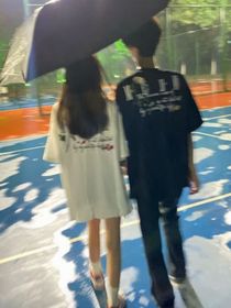 網(wǎng)戀男友竟和我同校？！