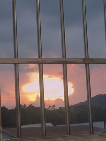 天，我的室友不正常