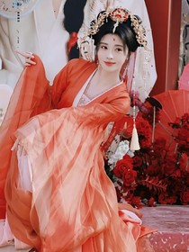 少年白馬醉春風(fēng)之萬(wàn)人迷不好當(dāng)
