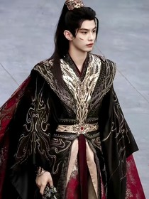 少年白馬醉春風(fēng)同人