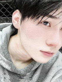 祺源：真源，陪哥哥玩