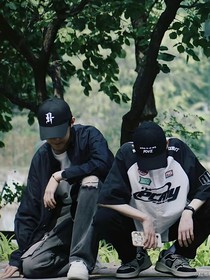航禹：听风阵阵，听雨绵绵（弃）