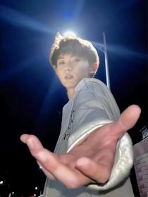 我哥居然是明星！