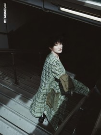 周深：四分五裂
