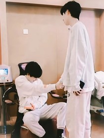 翔霖：青梅竹马的日常