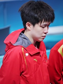 国乒：迟钝团子是个吃货