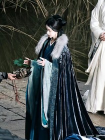 云之羽：宮家大姐姐