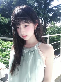魂穿成朱志鑫妹妹