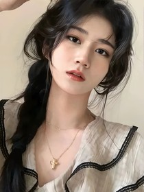 变成美女的张真源