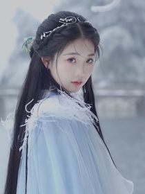 云之羽：云消水月