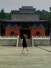 开学请发疯