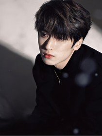 严浩翔：她乖得很