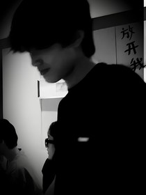……放开我